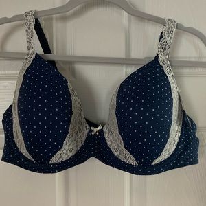 SOMA new with tags EMBRACEABLE lace trim full coverage bra